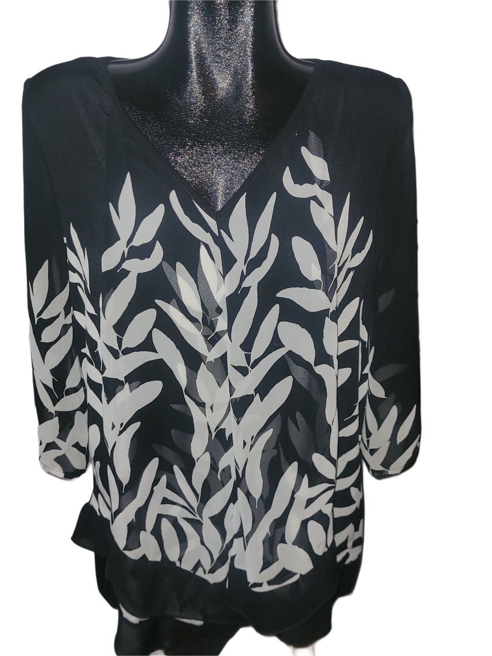 Laura Petites Black & White Leaf Print V-Neck 3/4 Sleeve Blouse Size XL